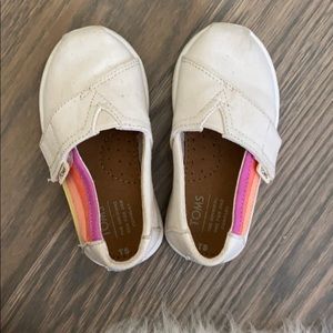 TINY TOMS canvas shoes for baby girl